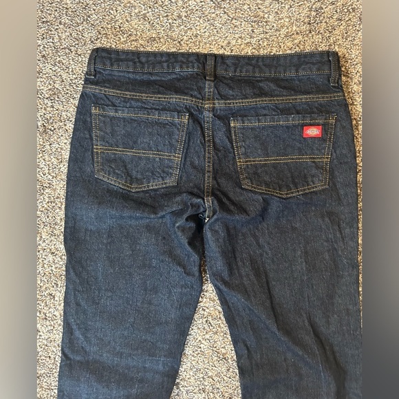 5/$25Dickies women’s dark denim relaxed fit jeans size 6R - Picture 6 of 8